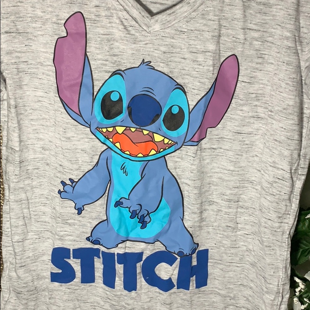 Disney Stitch T-shirt 💙